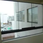 La imagen 3 de la Empresa ALVITEMP GLASS - ALUMINIOS Y VIDRIOS TEMPLADOS Vidrio en Arequipa ARE