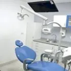 La imagen 5 de la Empresa CONSULTORIO ODONTOLÓGICO GCC Periodoncista de implantes dentales en Lima LAM