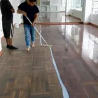 La imagen 3 de la Empresa PARQUET Y PARQUETON - LEONARD GIOVANNI Servicio de instalación de suelos de madera en Comas LAM