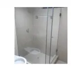La imagen 2 de la Empresa PUERTAS PARA DUCHA VIARDI GLASS Diseñador de interiores en Lima LAM