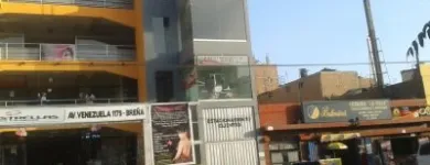 La imagen 4 de la Empresa CENTRO DENTAL HUAROTO Venezuela en Lima LAM