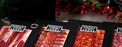 La imagen 13 de la Empresa ENRIQUE TOMÁS JAMON-TAPAS-VINO Tienda de comestibles gourmet en Santiago de Surco LAM