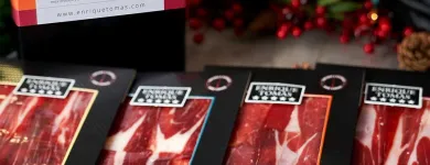 La imagen 14 de la Empresa ENRIQUE TOMÁS JAMON-TAPAS-VINO Tienda de comestibles gourmet en Santiago de Surco LAM