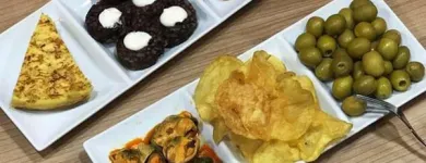 La imagen 58 de la Empresa ENRIQUE TOMÁS JAMON-TAPAS-VINO Tienda de comestibles gourmet en Santiago de Surco LAM