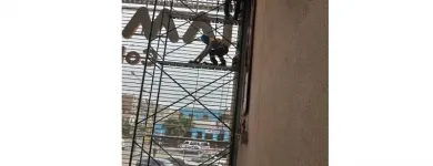 La imagen 1 de la Empresa PUERTAS ENROLLABLES VELIZ - FABRICACIÓN Y REPARACIÓN DE PUERTAS ENROLLABLES Soldadura en San Martín De Porres Perú