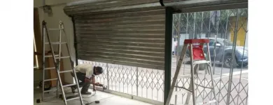 La imagen 2 de la Empresa PUERTAS ENROLLABLES VELIZ - FABRICACIÓN Y REPARACIÓN DE PUERTAS ENROLLABLES Soldadura en San Martín De Porres Perú