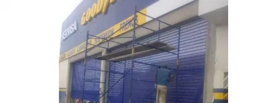 La imagen 3 de la Empresa PUERTAS ENROLLABLES VELIZ - FABRICACIÓN Y REPARACIÓN DE PUERTAS ENROLLABLES Soldadura en San Martín De Porres Perú