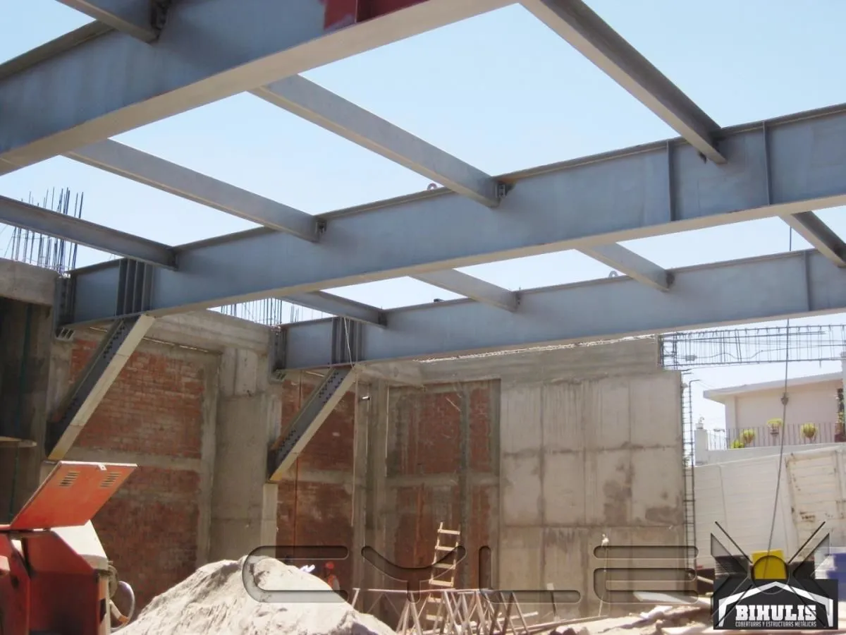 La imagen 13 de la Empresa COBERTURAS METALICAS BIHULIS EIRL