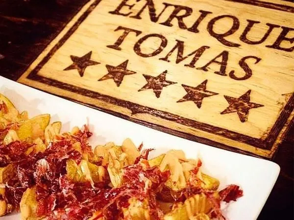 La imagen 35 de la Empresa ENRIQUE TOMÁS JAMON-TAPAS-VINO