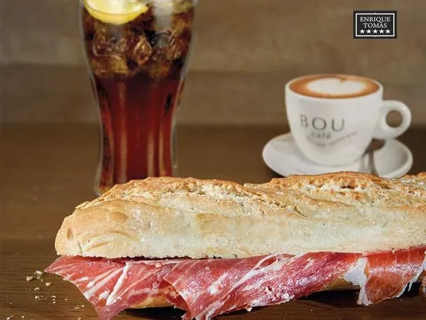 La imagen 43 de la Empresa ENRIQUE TOMÁS JAMON-TAPAS-VINO