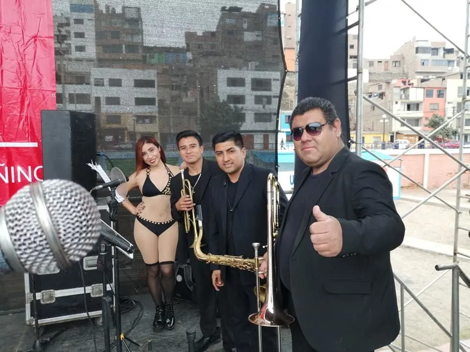 La imagen 1 de la Empresa KANELLA Y ORQUESTA DIGITAL / EN VIVO